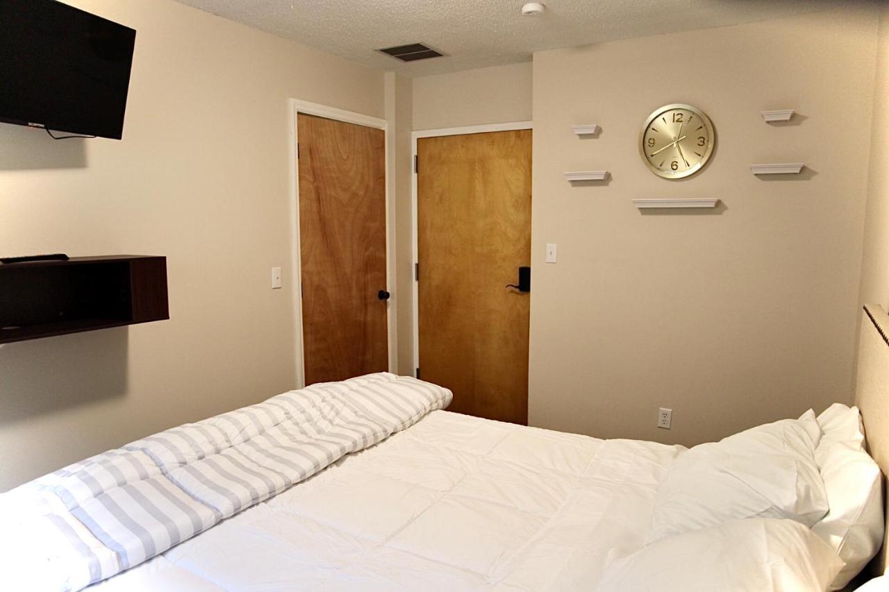 Pine Mountain Inn Pineville Bagian luar foto