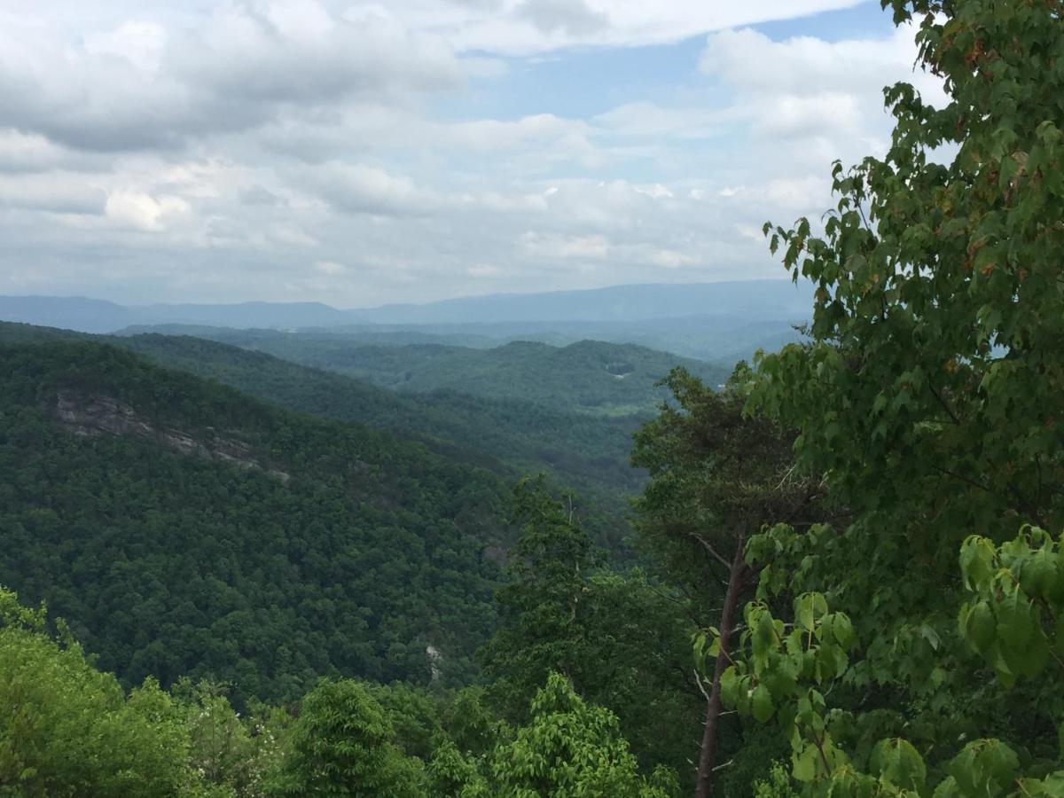 Pine Mountain Inn Pineville Bagian luar foto